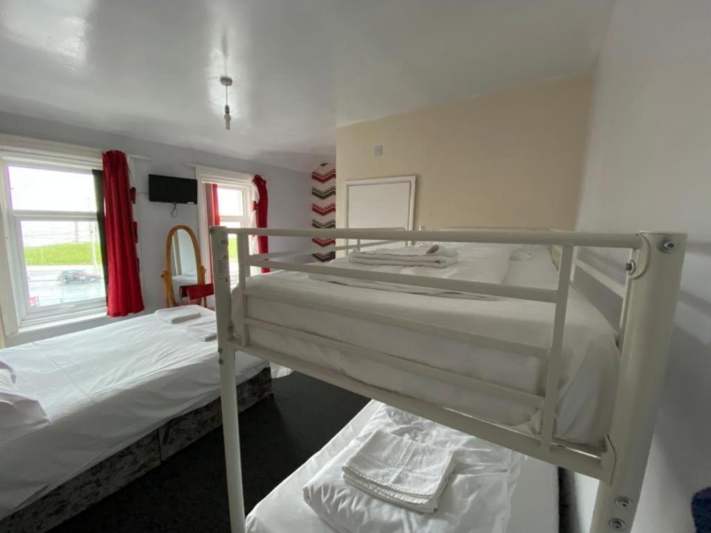 Chilton Hotel Blackpool Bagian luar foto